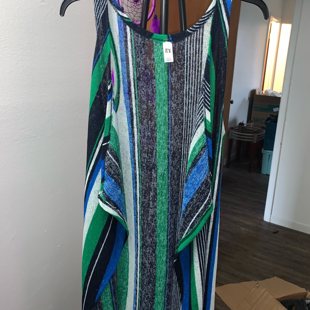 Women’s short sleeve cover up